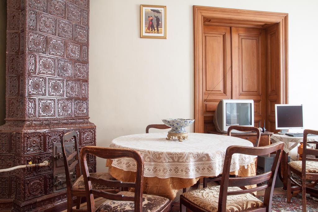 إلفيف "Eva Stories" Movie Apartment On Rynok Square المظهر الخارجي الصورة